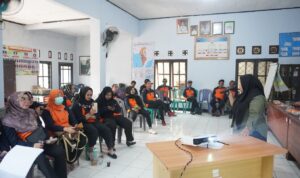 FGD Penyusunan Rencana Kegiatan Prioritas Bencana Desa Kelawi Foto 2