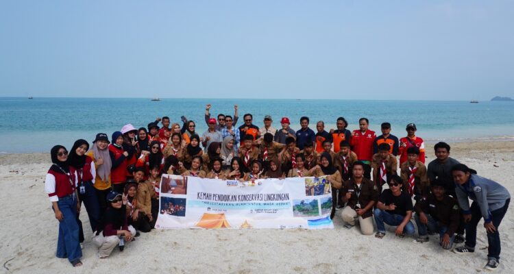 Aksi Bersih Lingkungan di Pantai dan Dusun Minang Rua, Lampung Selatan Kolaboriasi Mitra Bentala, Mahasiswa KKN ITERA, dan Wawai Waste