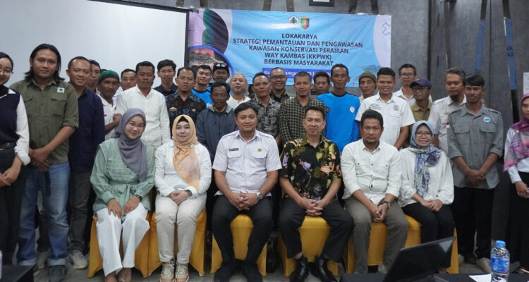 Foto bersama Peserta Lokakarya Strategi Pengawasan KKPWK